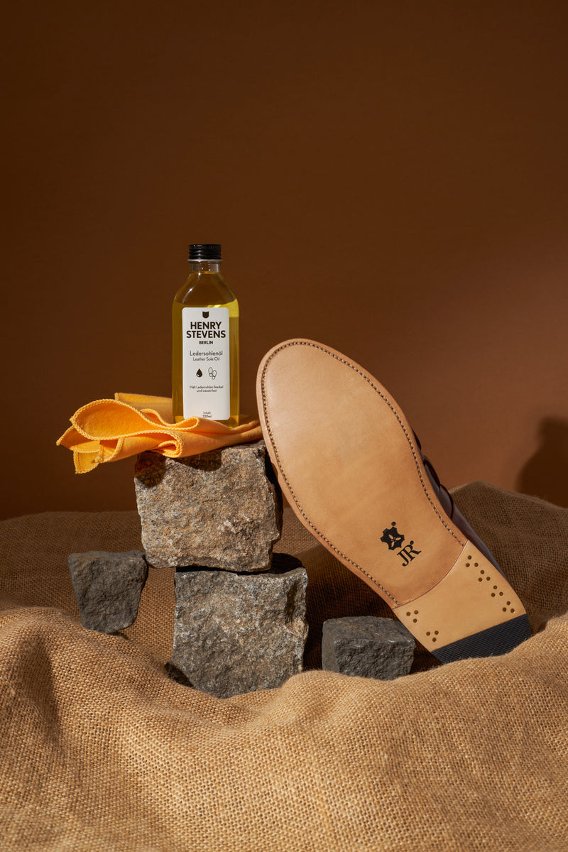 Leather sole oil - Colorless